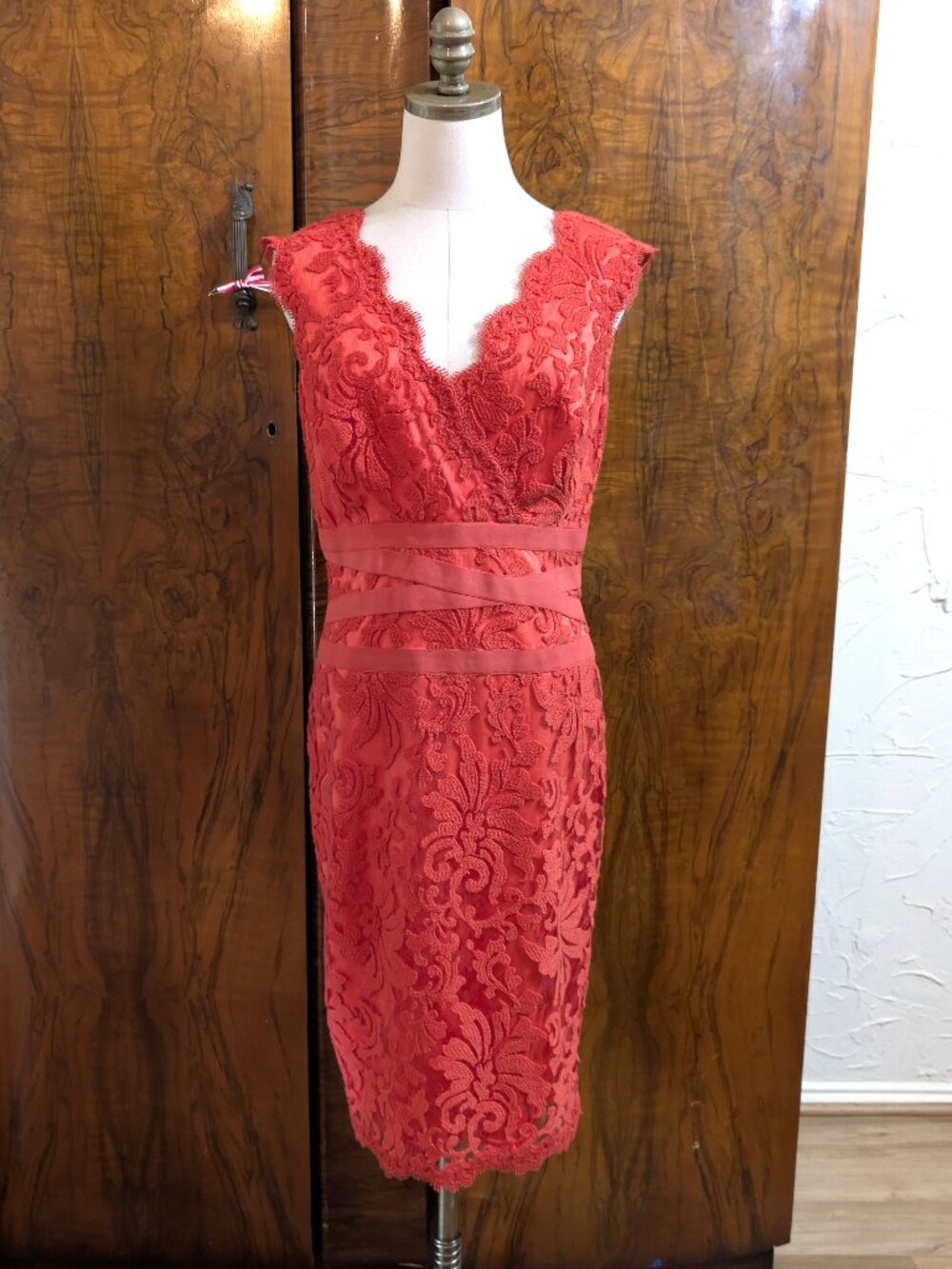 Tadashi Shoji Orange Embroidered Floral Lace Sleeveless Cocktail Dress 8